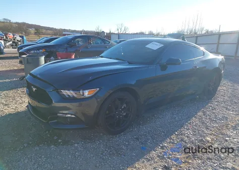 2016 Ford Mustang Ecoboost z USA, uszkodzony, nr VIN 1FA6P8TH3G5300253
